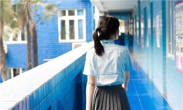 青神如何找到一个可以帮助我生孩子的女人？